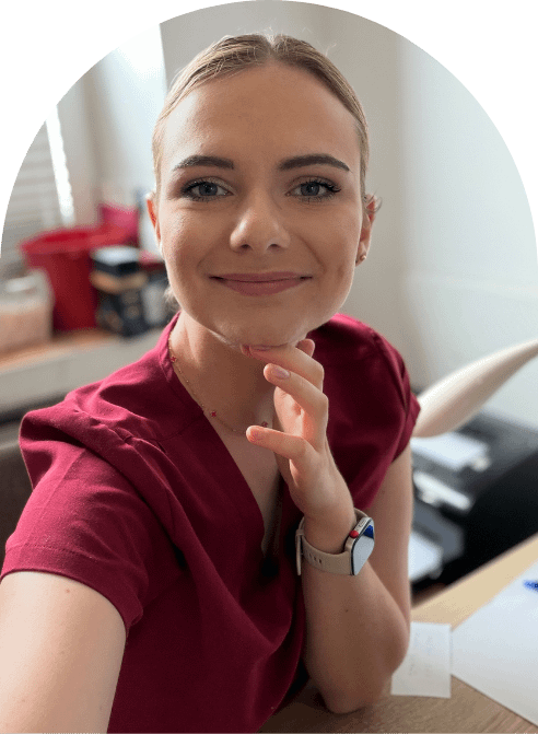 Monika Pawełczyk, kosmetolog i trycholog, w gabinecie